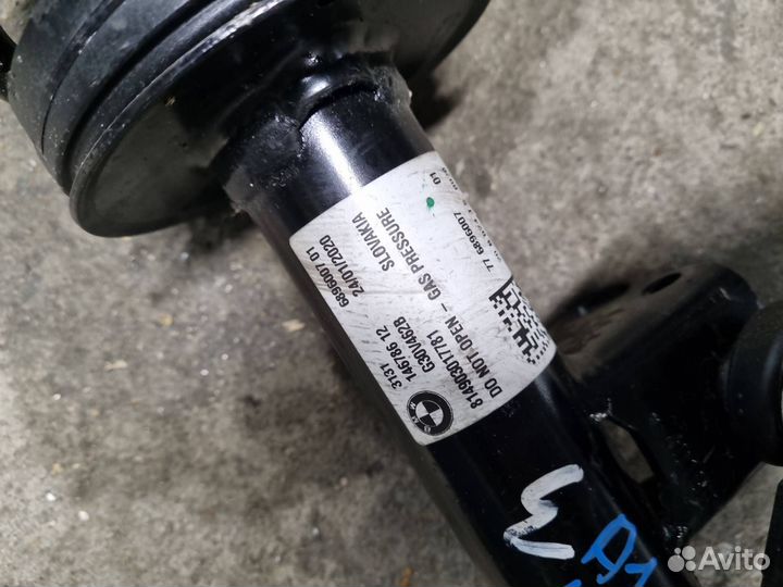 Амортизатор передний левый BMW 5 G30/G31 рест