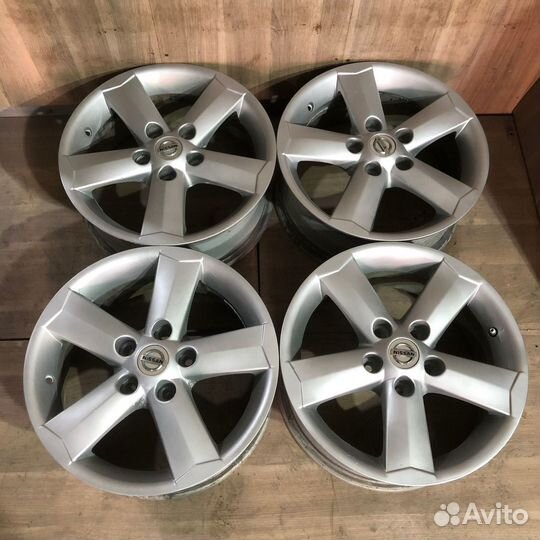 Литые диски Nissan r16