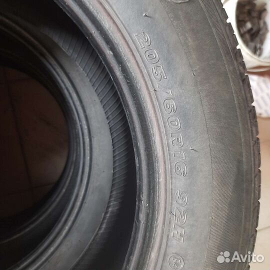 Maxxis Victra MA500 205/60 R16