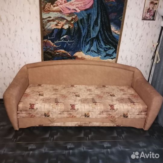 Диван прямой раскладной бу