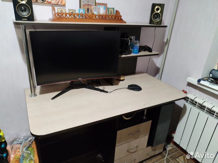 Компьютерный стол