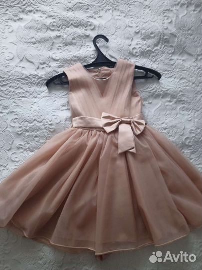 Платье для девочки новое