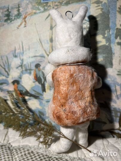 Ватная елочная игрушка кролик