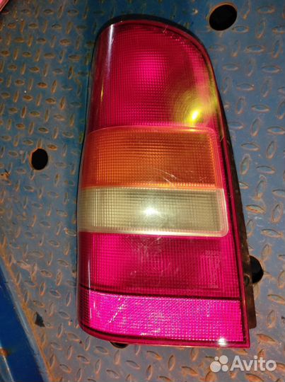 Фонари задние Mercedes-Benz Vito W638