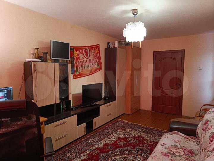 Комната 17 м² в 3-к., 8/9 эт.