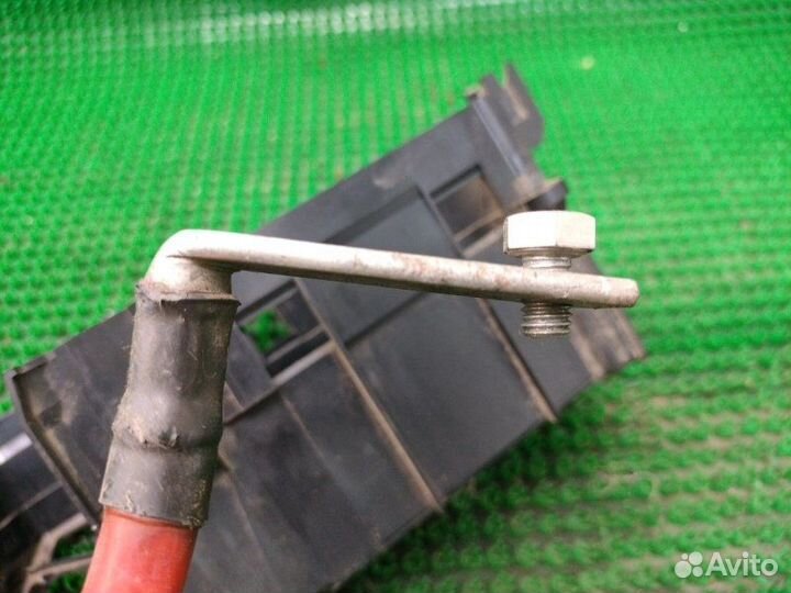 Корпус блока предохранителей Opel Astra H Z13DTH