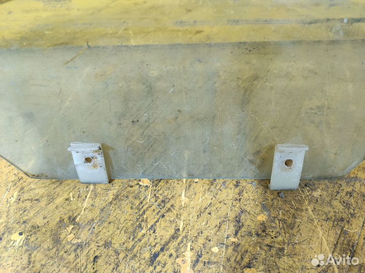 Стекло переднее правое для Kia Shuma