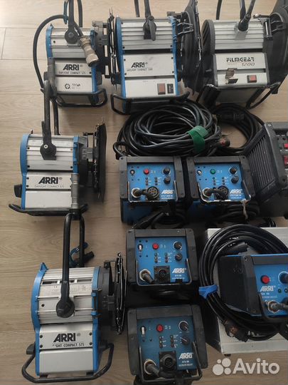 Осветительные приборы Arri HMI 200-1200 Вт (5 шт.)