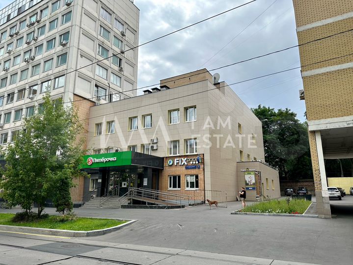 Здание, 2400 м²