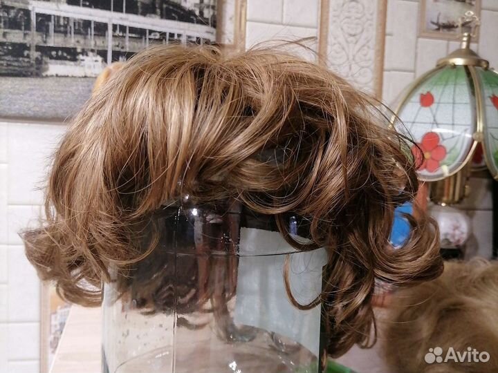 Парик, шиньон