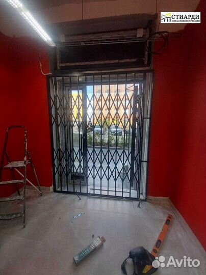 Решетка металлическая на двери