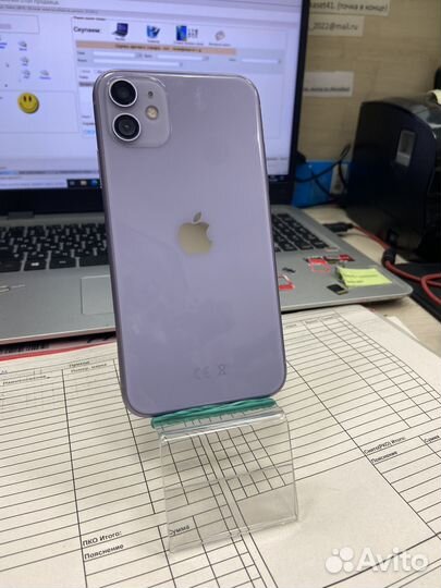 iPhone 11, 64 ГБ