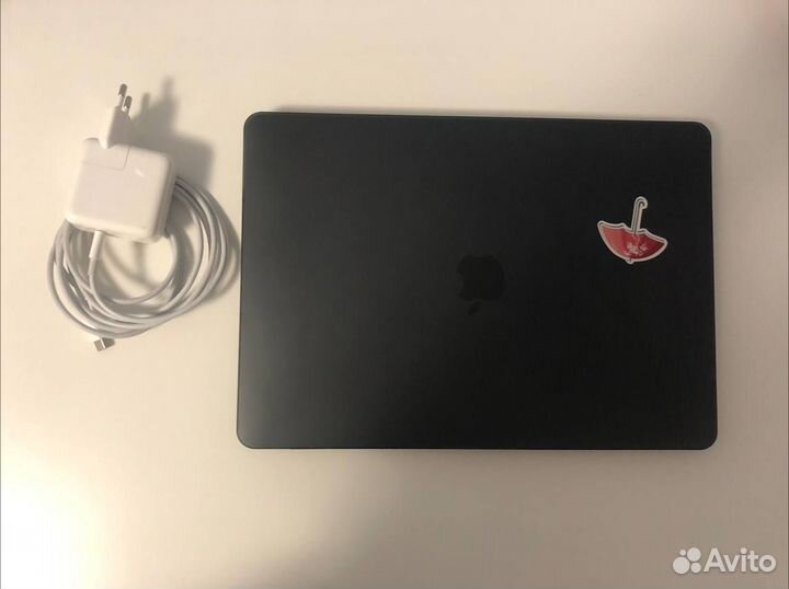 Apple MacBook Air 13 2020 m1 8/256