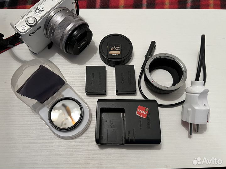 Фотоаппарат Canon EOS M10 EF-M 15-45mm IS STM Kit