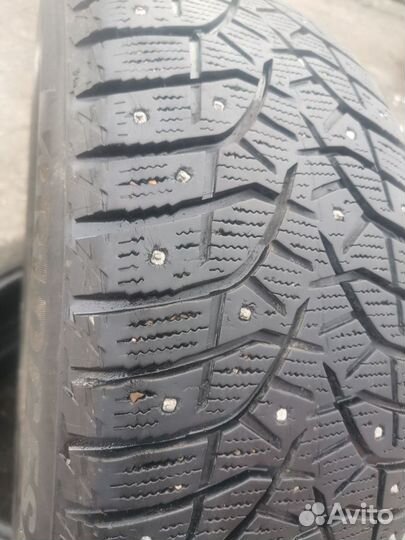 Bridgestone Blizzak Spike-02 235/55 R18