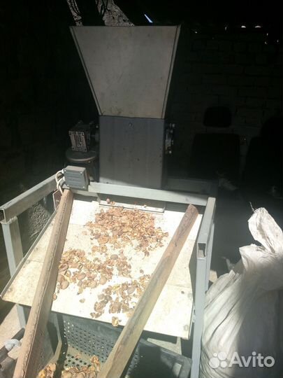 Продам орехокол