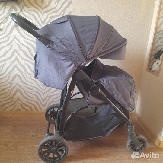 Продам прогулочную коляску