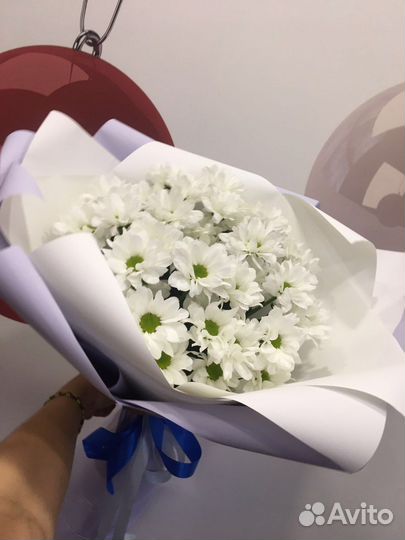 Букет цветов из хризантемы ромашка