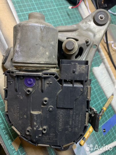 Мотор стеклоочистителя пежо 508 правый