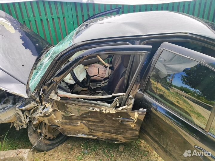 Nissan Primera 1.6 MT, 2000, битый, 250000км