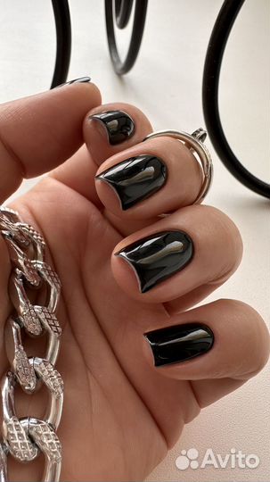 Наращивание ногтей, маникюр, педикюр