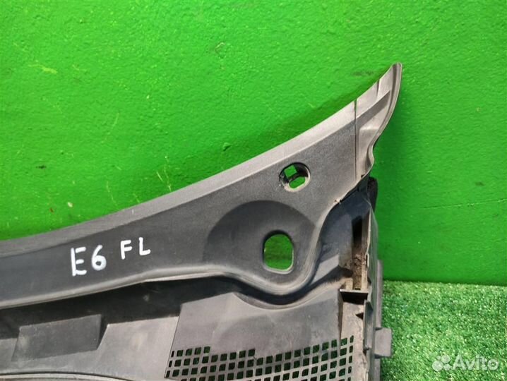 Решетка стеклоочистителей левая Mazda 3 (BK) 2005