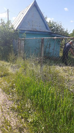 Дом 10 м² на участке 4 сот.