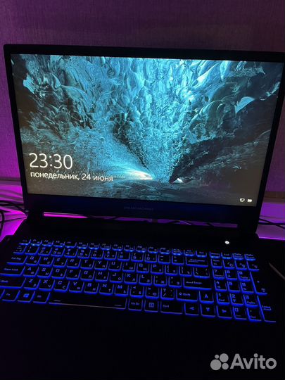 Игровой ноутбук Dream Machines