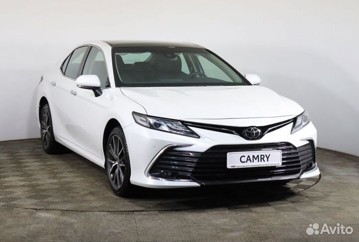 Toyota Camry, 2022