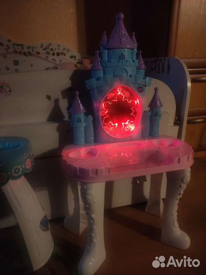 Детский туалетный столик для девочки