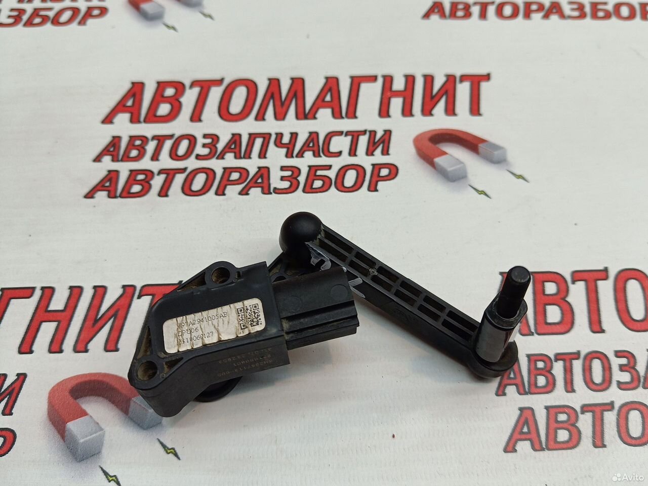 Датчик положения кузова передний левый Воях Фри