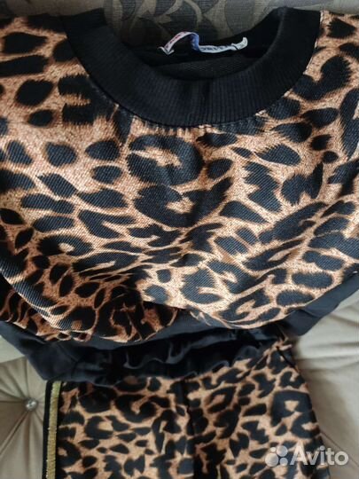 Костюм спортивный