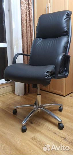 Офисное кресло бу