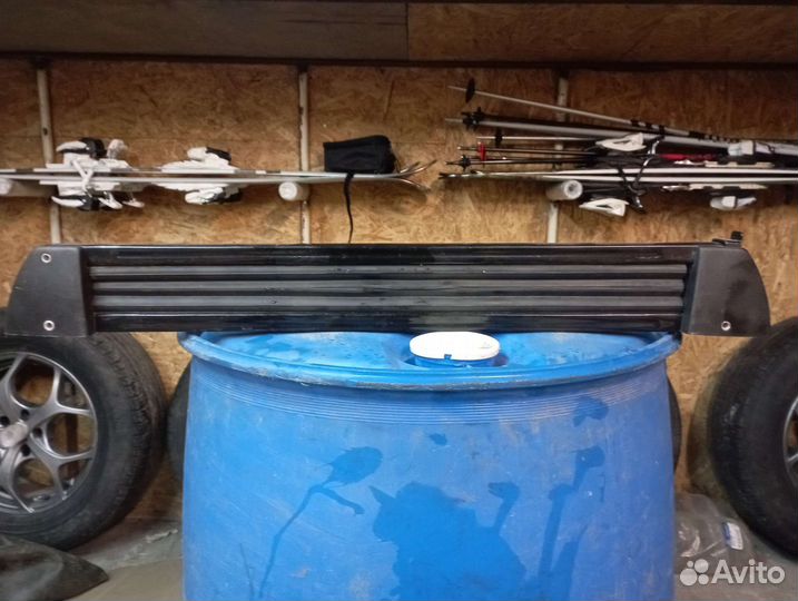 Крепление для лыж и сноуборда на крышу