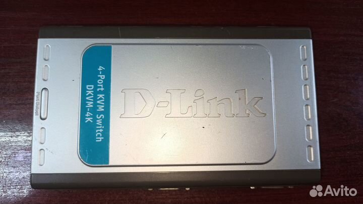 Переключатель монитор+клавиатура+мышь KVM