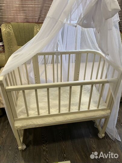 Детская кроватка