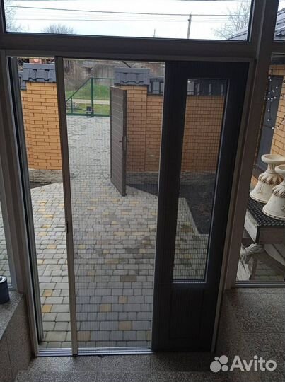 Москитные сетки плиссе на окна и двери