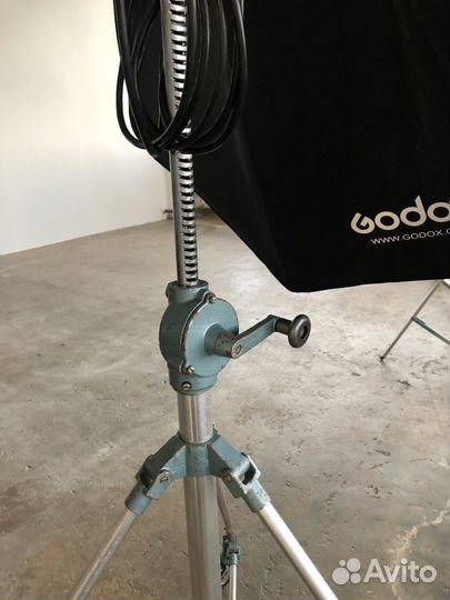 Аренда студийного импульсного света Bowens