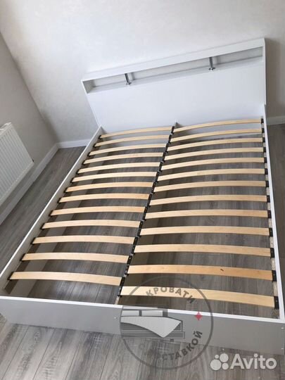 Кровать двуспальная