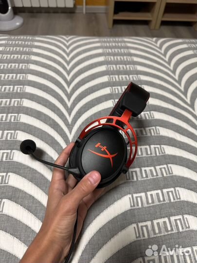 Игровые наушники hyperx