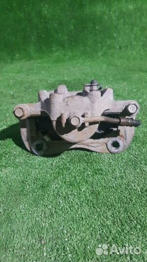 Суппорт тормозной передний правый Hyundai Solaris