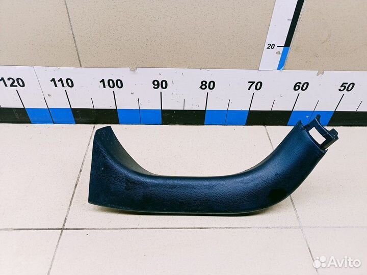 Обшивка двери багажника RAV 4 2013