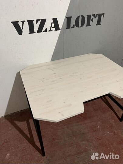 Компьютерный стол лофт