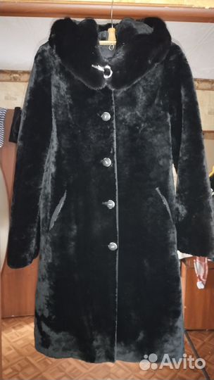 Шуба мутоновая с капюшоном