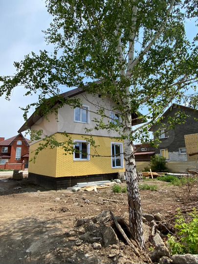 Дом 132 м² на участке 8 сот.