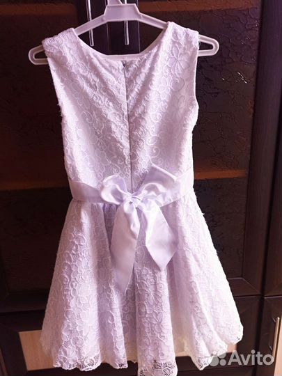 Платья праздничные