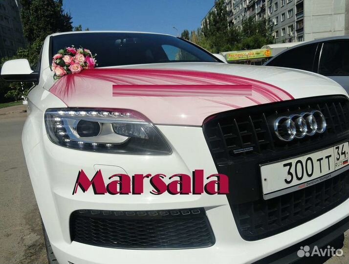 Стильные украшения на свадебные авто, кортежи