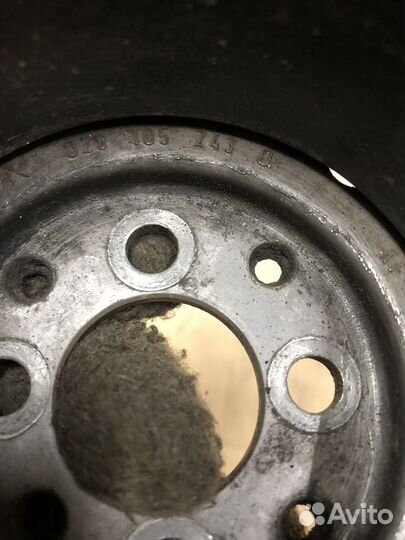 Audi A4 B5/VW Passat B5 Шкив коленвала 028105243Q