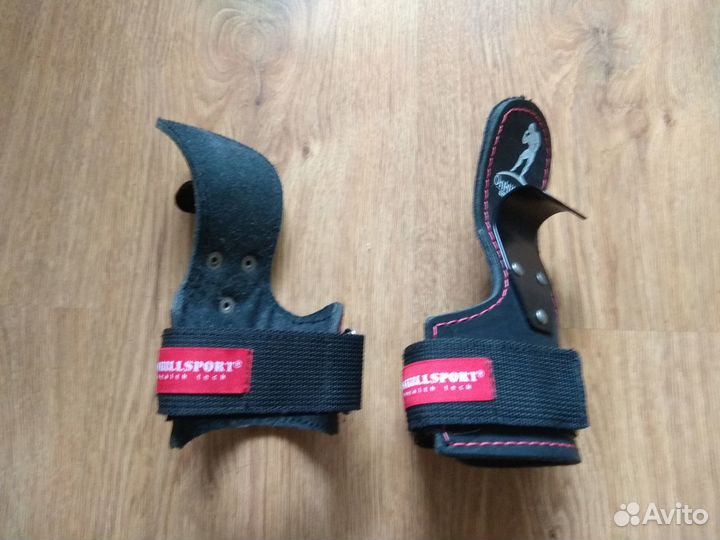 Крюки для тяги и турника