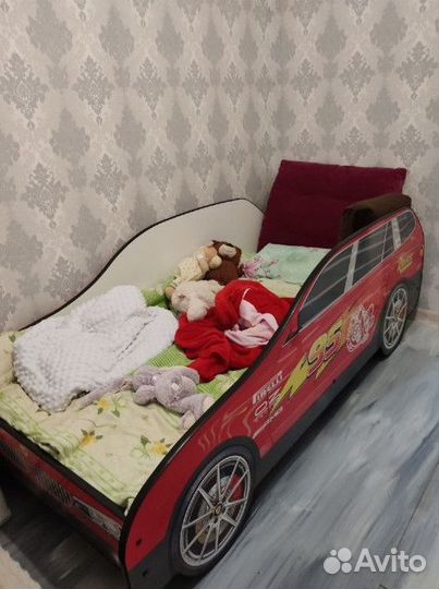 Кровать машина